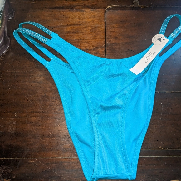 Victoria Secret NWT Brazilian 2024 swim bottoms - Picture 3 of 3